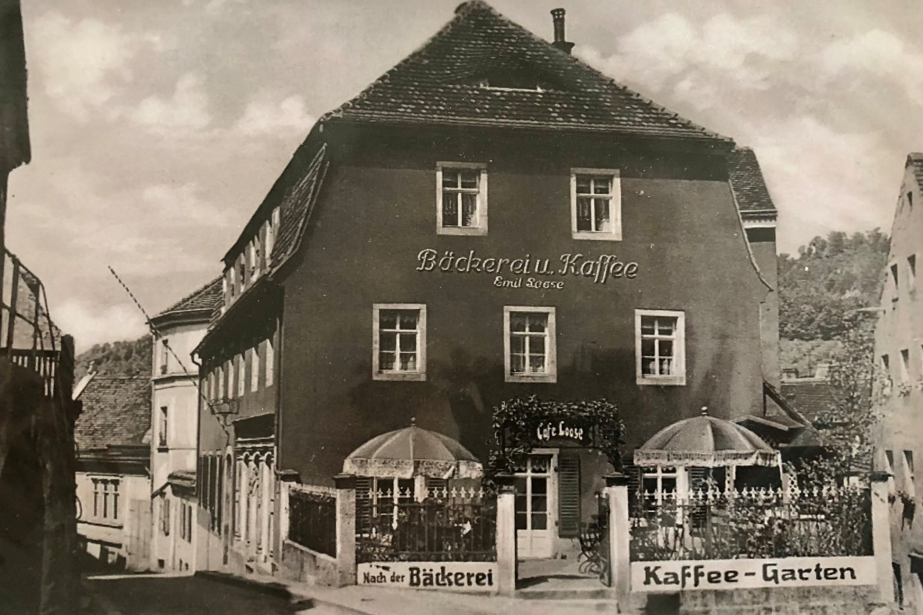 Historische Aufnahme der Bäckerei u. Kaffee Emil Loose